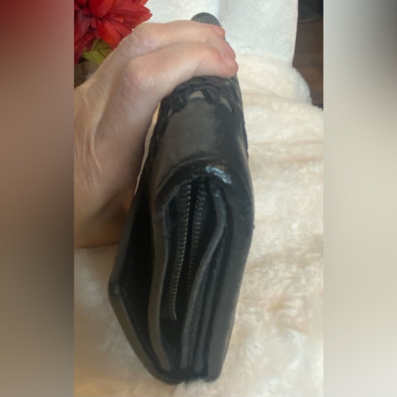 Bottega Veneta Intrecciato
Long Flap Wallet In black
Leather - Picture 7 of 15